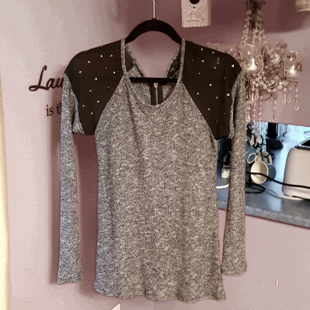 Hkr womens top